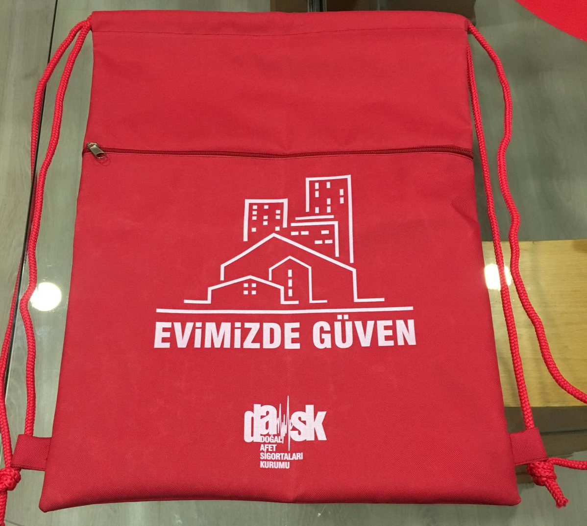 İpli Büzgülü Sırt Çantaları